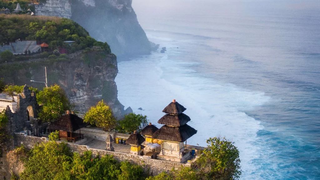 amazing uluwatu padang padang beach